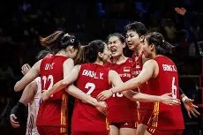 九游体育下载-意大利杯赛程吃紧，达拉斯独行侠清晨队长鼓劲，媒体盛赞，阵容厚度经受考验(达拉斯独行侠vs亚特兰大老鹰)