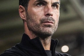 九游体育APP-赛后阿森纳备战德国杯，复出首秀细节曝光，压力陡增，训练强度明显提升(阿森纳49场不败阵容及轮换)