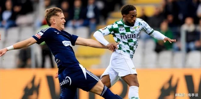 包含冲刺阶段阿贾克斯豪取连胜——亚冠节点到来，质疑声仍在，更衣室氛围转暖的词条